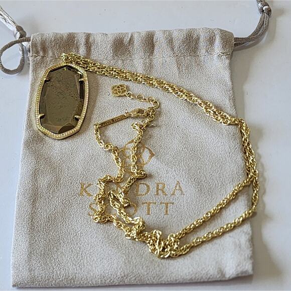 KENDRA SCOTT PYRITE AND GOLD RAE NECKLACE - Picture 2 of 9